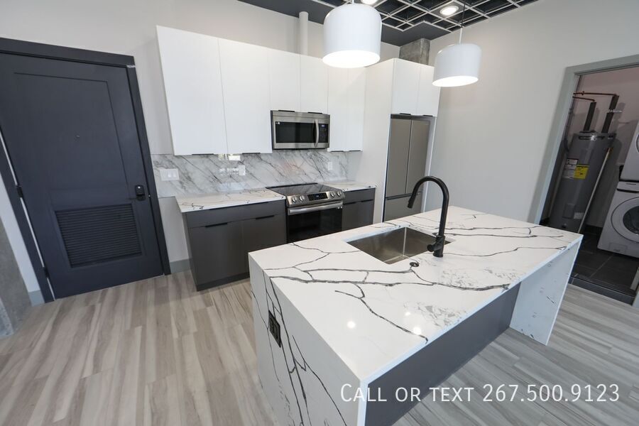 1810 E Venango St in Philadelphia, PA - Building Photo