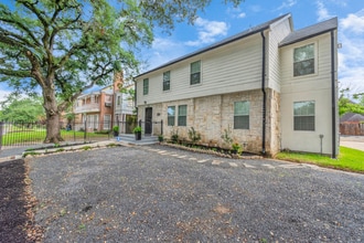 2817 Southmore Blvd in Houston, TX - Building Photo - Building Photo