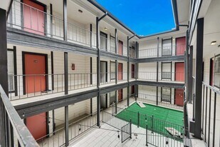 2803 Hemphill Park in Austin, TX - Building Photo