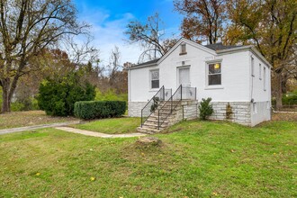 10077 Green Valley Dr in St. Louis, MO - Building Photo - Building Photo