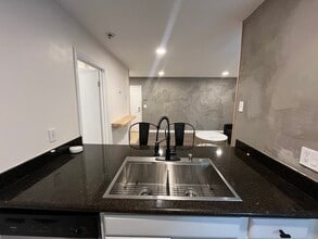 4860 Rolando Ct, Unit 55 in San Diego, CA - Building Photo - Building Photo