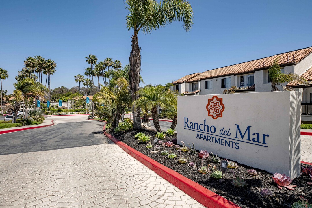 Rancho Del Mar in San Clemente, CA - Foto de edificio