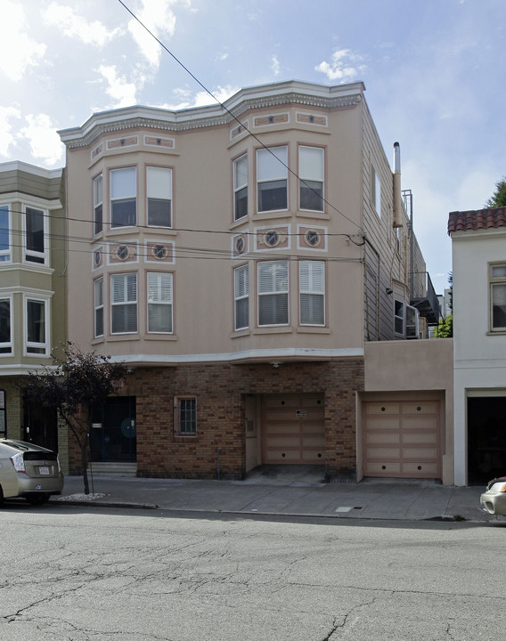 2069 Filbert St in San Francisco, CA - Building Photo