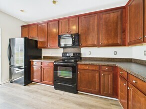 14516 Grasslands Ct in Charlotte, NC - Building Photo - Building Photo