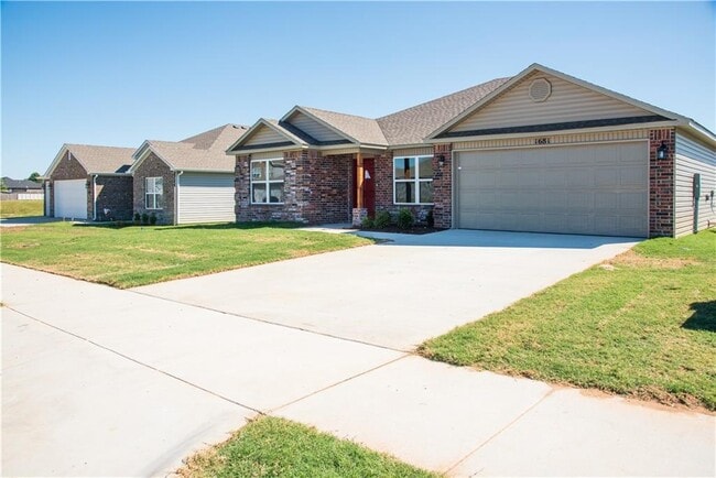 property at 1681 Forest Dr