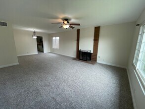 12818 Pinefield Rd in Poway, CA - Building Photo - Building Photo