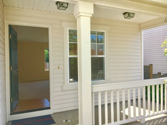 15211 50th Ave SE in Everett, WA - Foto de edificio - Building Photo