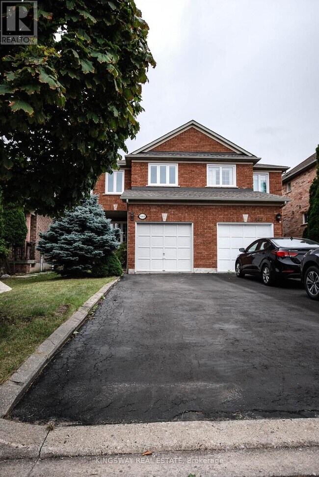 5468 Palmerston Crescent in Mississauga, ON - Building Photo - Building Photo