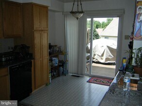 467 Glenn Rose Cir in King of Prussia, PA - Building Photo - Building Photo