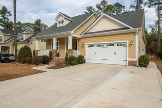 595 Legacy Lakes Way in Aberdeen, NC - Building Photo - Building Photo