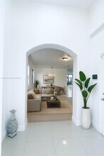 742 SE 34th Ave in Homestead, FL - Building Photo - Building Photo