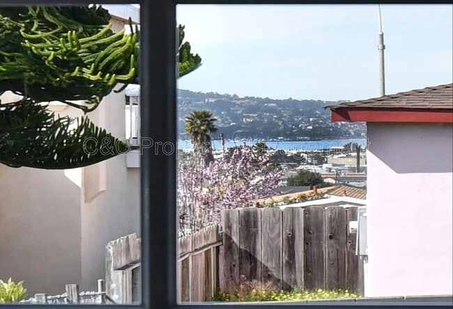 1680 Vallejo St in Seaside, CA - Building Photo - Building Photo