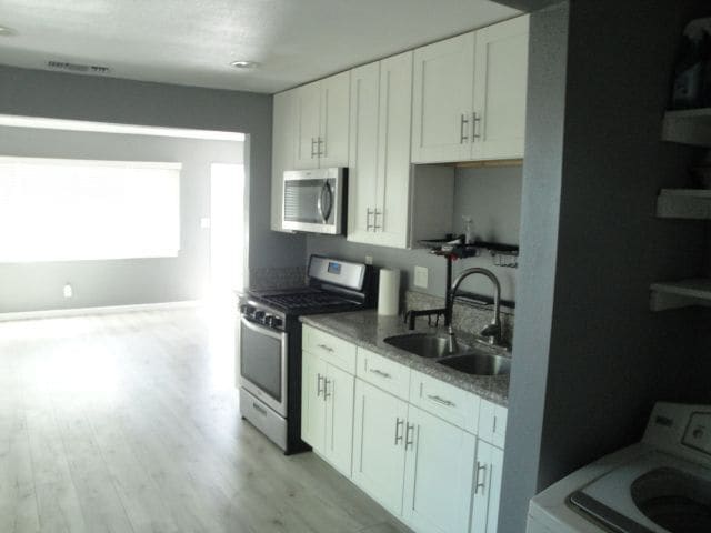 6776 Wunderlin Ave in San Diego, CA - Foto de edificio - Building Photo
