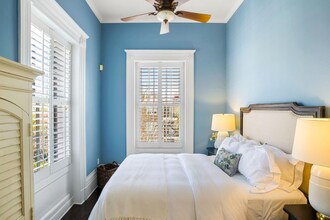 214 Calhoun St in Charleston, SC - Building Photo - Building Photo