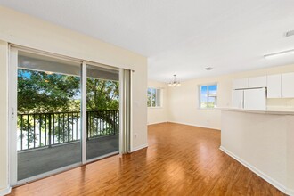 8460-8466-8466 NW 40th St in Coral Springs, FL - Building Photo - Building Photo
