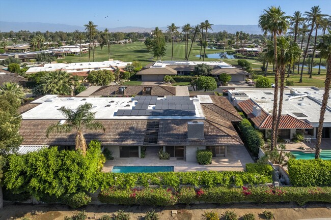 75 Colgate Dr in Rancho Mirage, CA - Foto de edificio - Building Photo