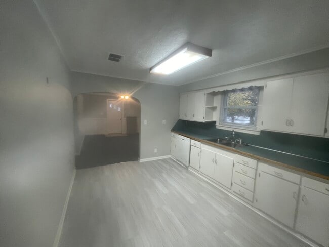 4344 Oak St in Luna Pier, MI - Building Photo - Building Photo