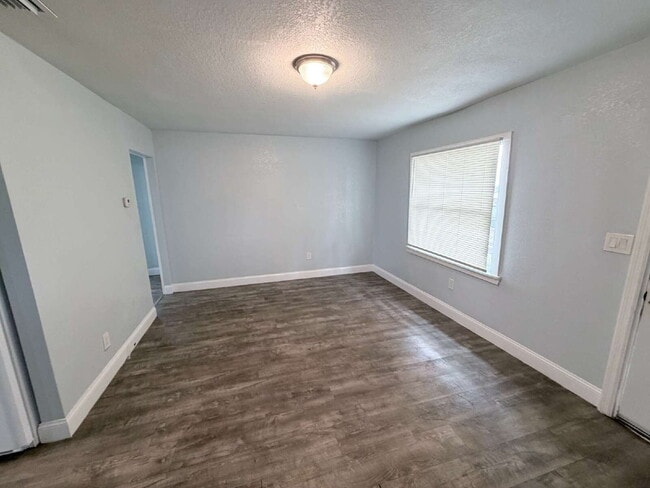 815 N Davis Ave in Lakeland, FL - Foto de edificio - Building Photo