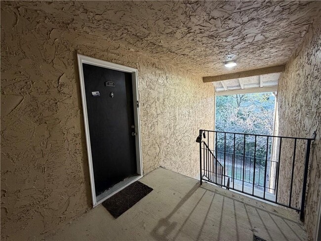 3160 7 Pines Ct in Atlanta, GA - Building Photo - Building Photo