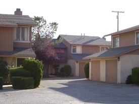 SWC Carlisle Rd & Chehalis Rd in Apple Valley, CA - Building Photo