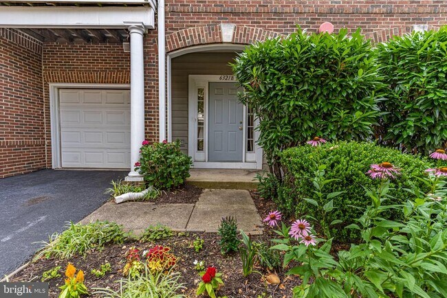 6321 Eagle Ridge Ln in Alexandria, VA - Building Photo - Building Photo