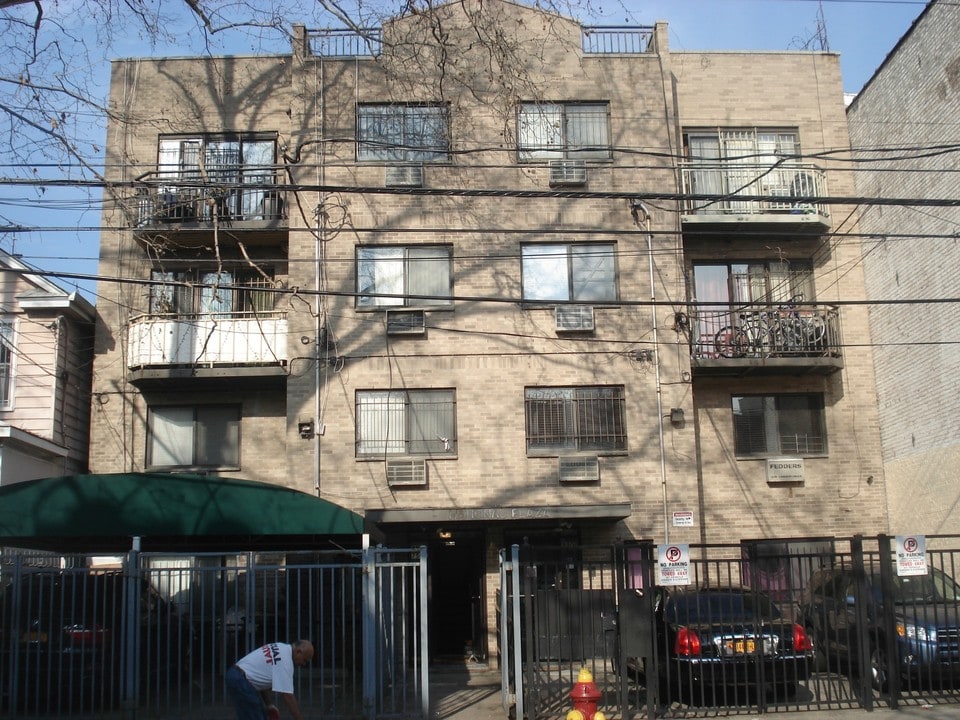 99-05 43rd Ave in Corona, NY - Building Photo