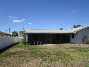 1814 SE 4th St in Cape Coral, FL - Building Photo - Building Photo