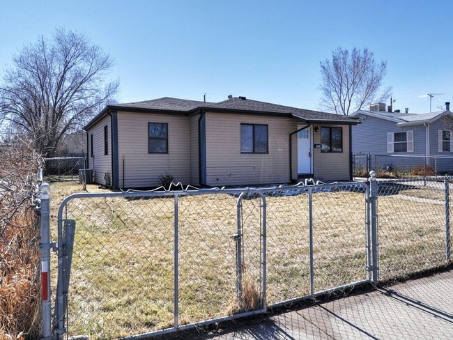 4085 W 5700 S in Kearns, UT - Building Photo - Building Photo