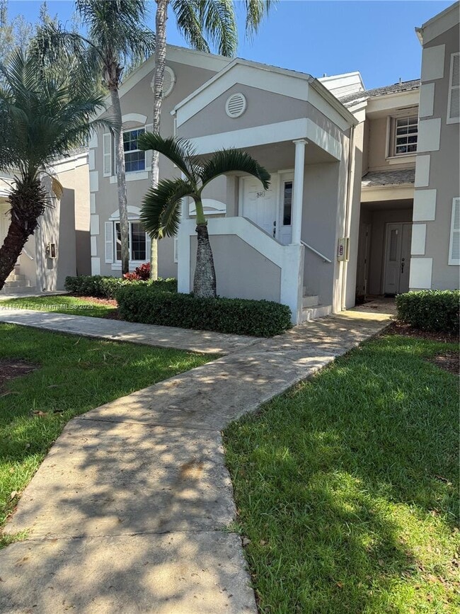 property at 2634 SE 21st Ct