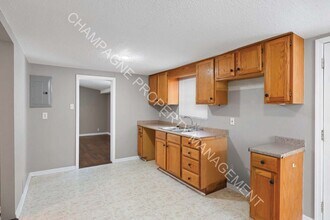 936 W 42nd St in Kansas City, MO - Building Photo - Building Photo