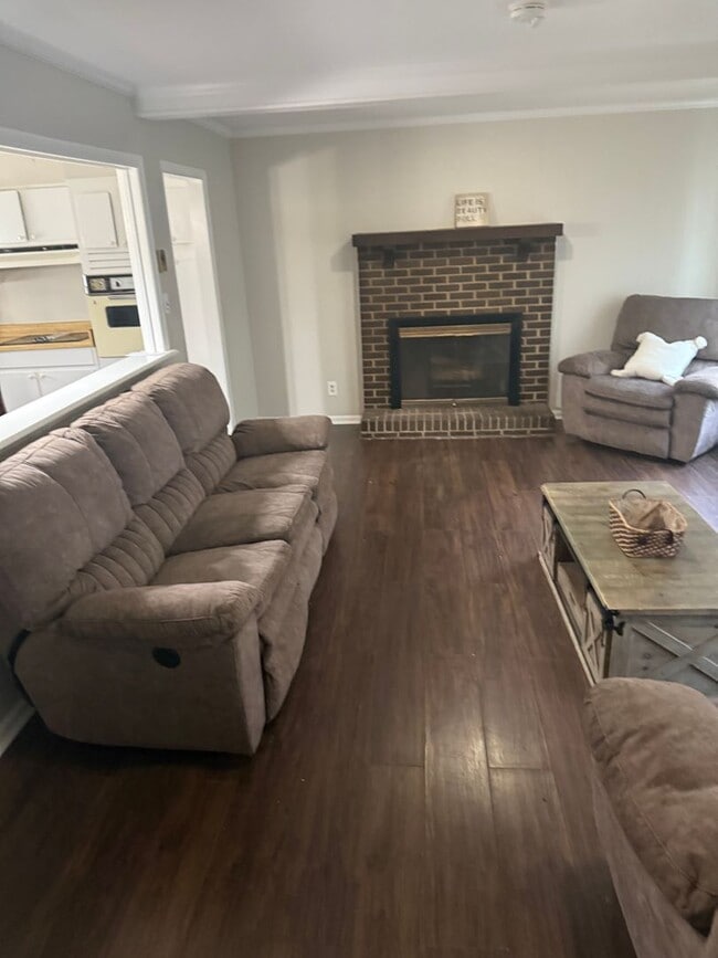 property at 2516 Cherbonne Dr