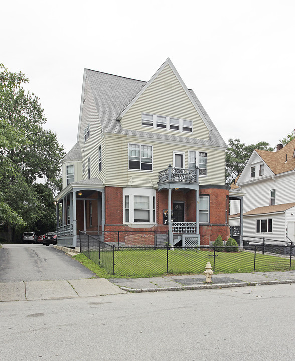 76 Florence St in Worcester, MA - Foto de edificio