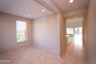 7091 W Jasmine Trail in Peoria, AZ - Building Photo - Building Photo