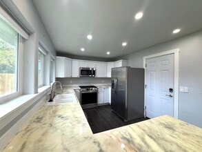 703 Maple Dr in Kenai, AK - Building Photo - Building Photo