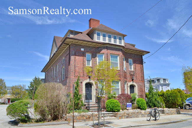 80 Medway St in Providence, RI - Building Photo - Building Photo