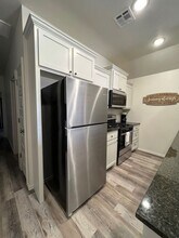 1212 SW Oklahoma Ave-Unit -Apt B in Lawton, OK - Foto de edificio - Building Photo