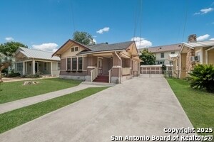 638 Cedar St in San Antonio, TX - Building Photo - Building Photo