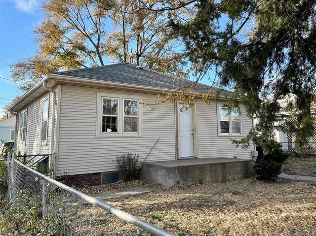 property at 920 W 23rd St