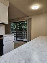 3032 60th Ave SW in Seattle, WA - Building Photo - Building Photo
