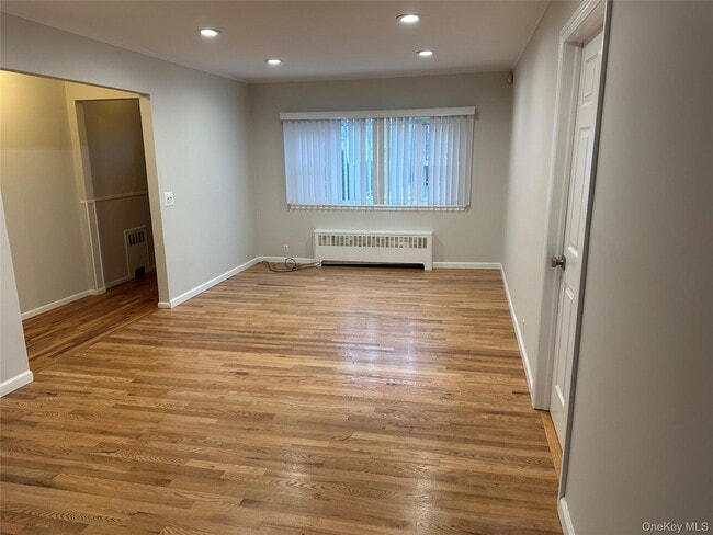 3 Wensley Rd in Plainview, NY - Building Photo - Building Photo