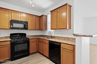 29606 N Tatum Blvd in Cave Creek, AZ - Building Photo - Building Photo