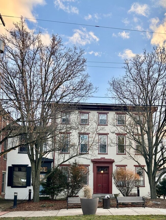 property at 202 E Main St