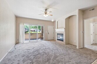 7160 S Wenatchee Way in Aurora, CO - Building Photo - Building Photo