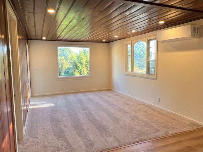 465 El Sueno Rd in Santa Barbara, CA - Building Photo - Building Photo