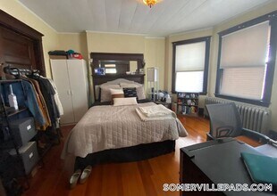 79 College Ave, Unit 2 in Somerville, MA - Foto de edificio - Building Photo