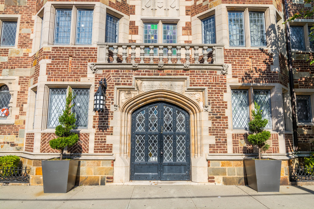 Cambridge Oxford in New Haven, CT - Foto de edificio