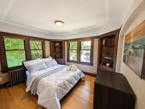 1726 East Linnwood Avenue, Unit 4 in Milwaukee, WI - Building Photo - Building Photo