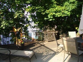 115 Highland Ave, Unit 14 in Somerville, MA - Foto de edificio - Building Photo