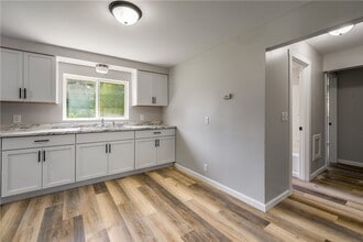 1410 Lake Ave W in Ladysmith, WI - Building Photo - Building Photo