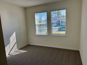 3210 Arch Ave in Ormond Beach, FL - Building Photo - Building Photo